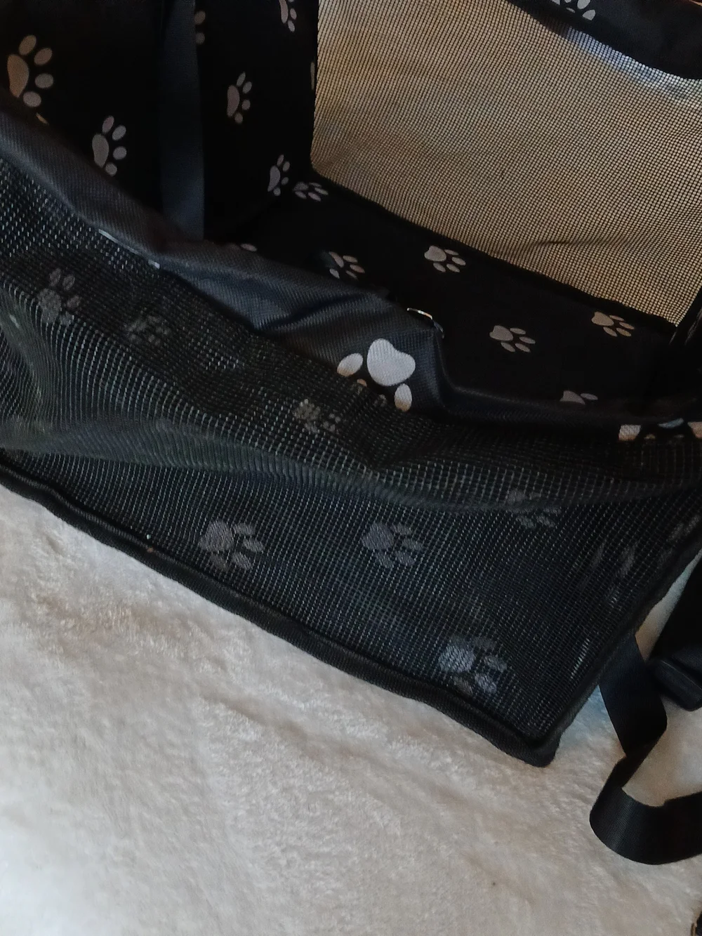 Paw-Print VEHICLE Travel Pet Carrier Safety Bag + 2 Seat Belt Straps